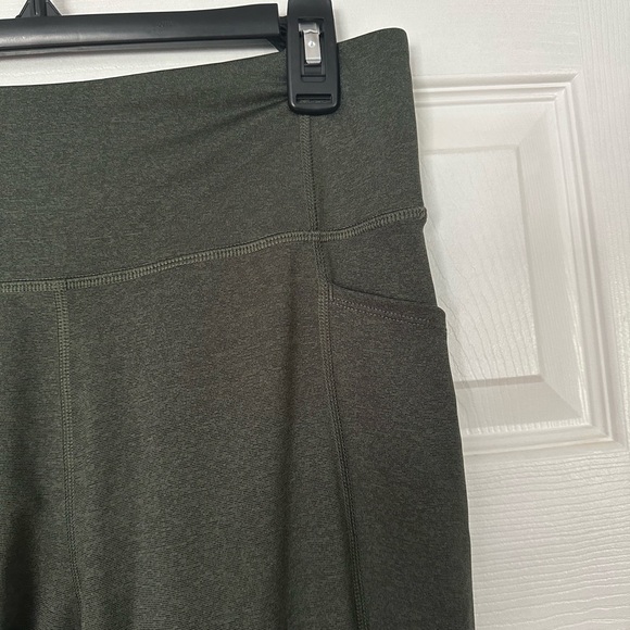 Tek Gear Leggings with Pockets Moss Green - Picture 2 of 3